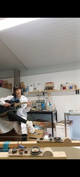 File:Esther labo guitar wiki.jpg